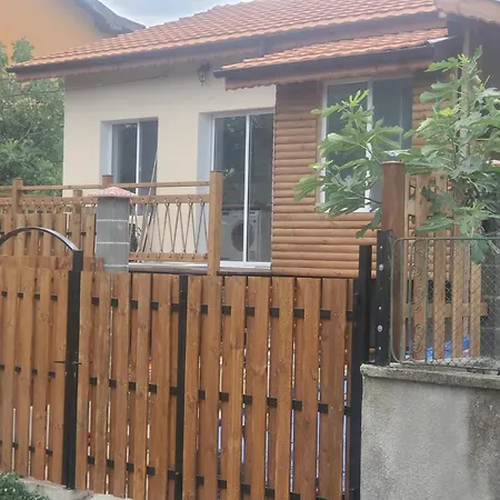меморис Semesterbostad